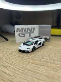 Mini GT Lamborghini Countach