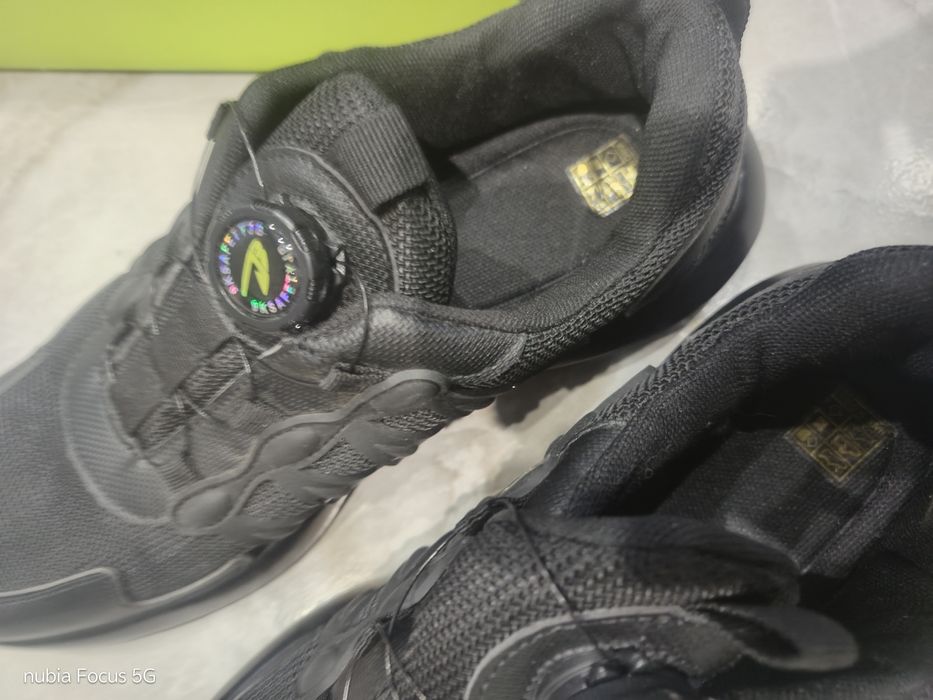 Кросівки ботінкі тактичні не пробіваєма подошва