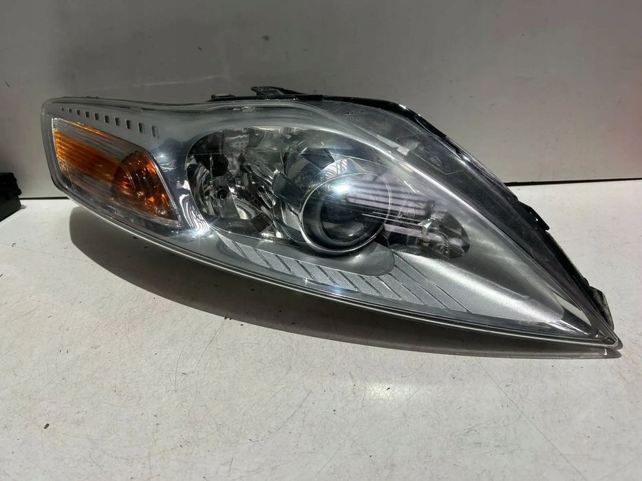 Reflektor prawy Soczewka Ford Mondeo MK IV 4