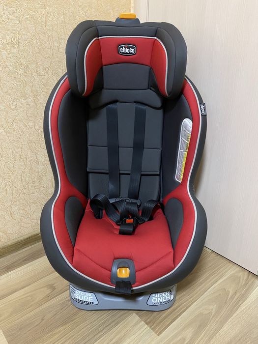 Автокресло Chicco Nextfit с 2,5 до 30 кг, с рождения до 8 лет