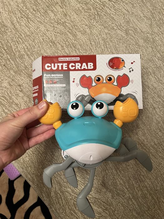 Іграшка краб бігаючій, на акамуляторі