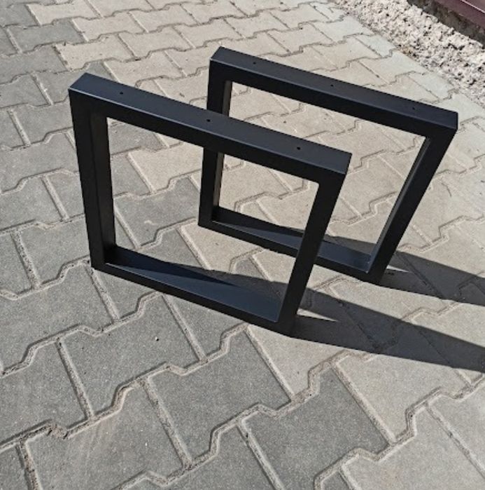 Stolik dębowy na zewnątrz, ława dębowa, stolik kawowy