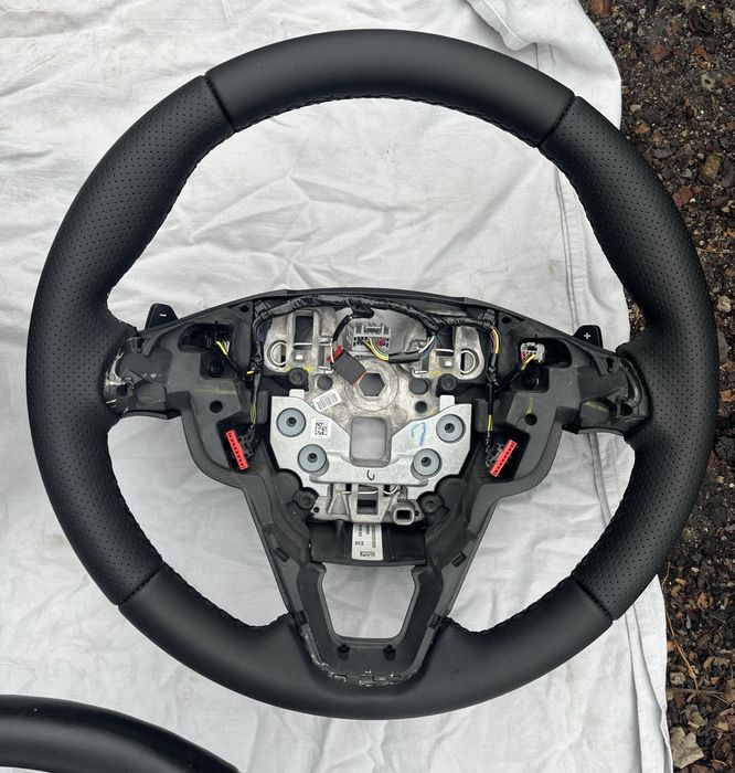 Руль с подогревом кнопки руля Ford Fusion MK5 Форд Фьюжн МК5