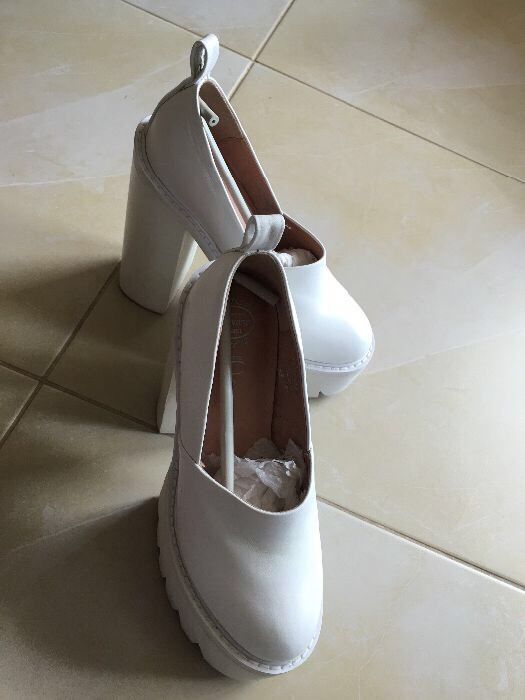 Sapatos Jeffrey Campbell originais