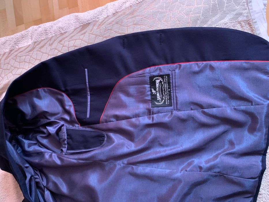 Продам дуже якісний чоловічий костюм. Тонка шерсть James Fashion