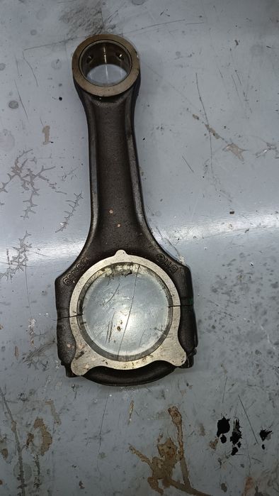 Шатуни мерседес 611