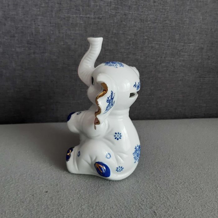 Skarbonka porcelana słoń