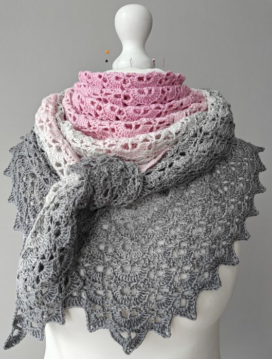 Chusta etola bolerko ręcznie robiona na szydelku