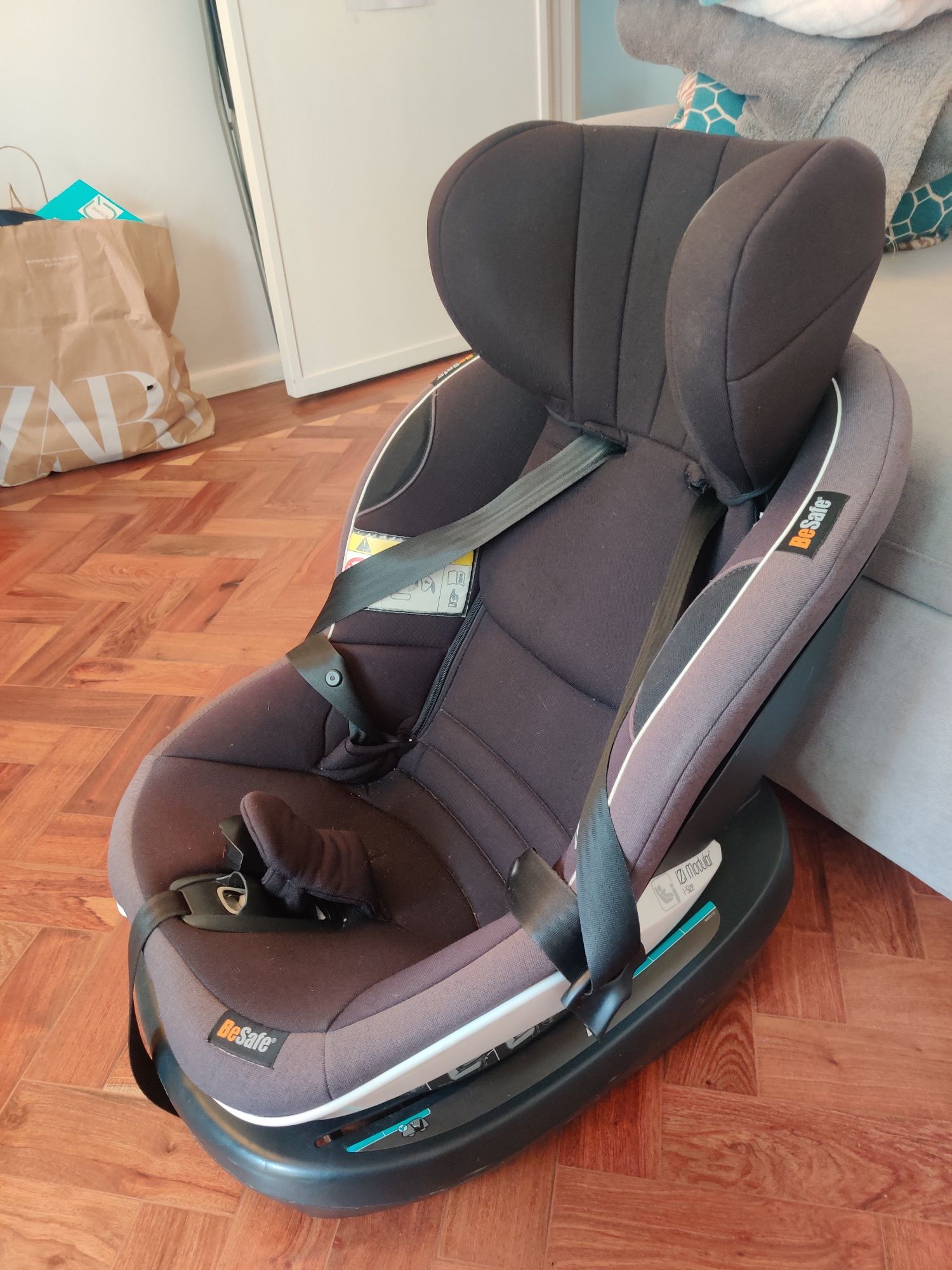 Cadeira auto e base isofix BeSafe modular X1 i-Size