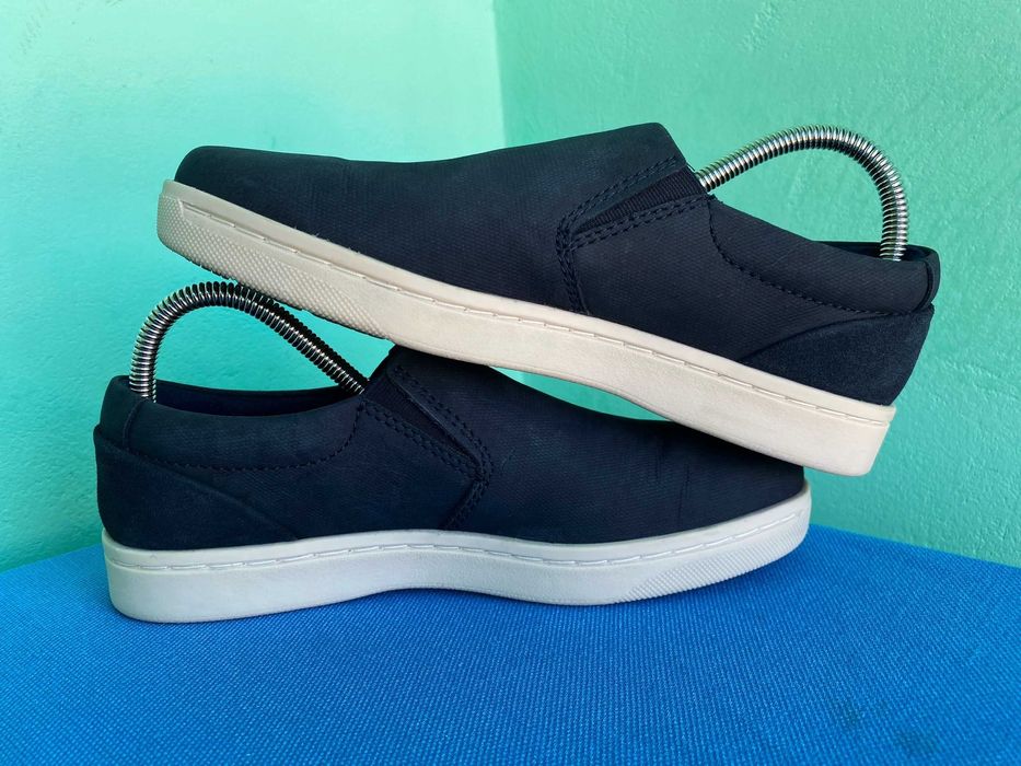 Сліпони   Clarks