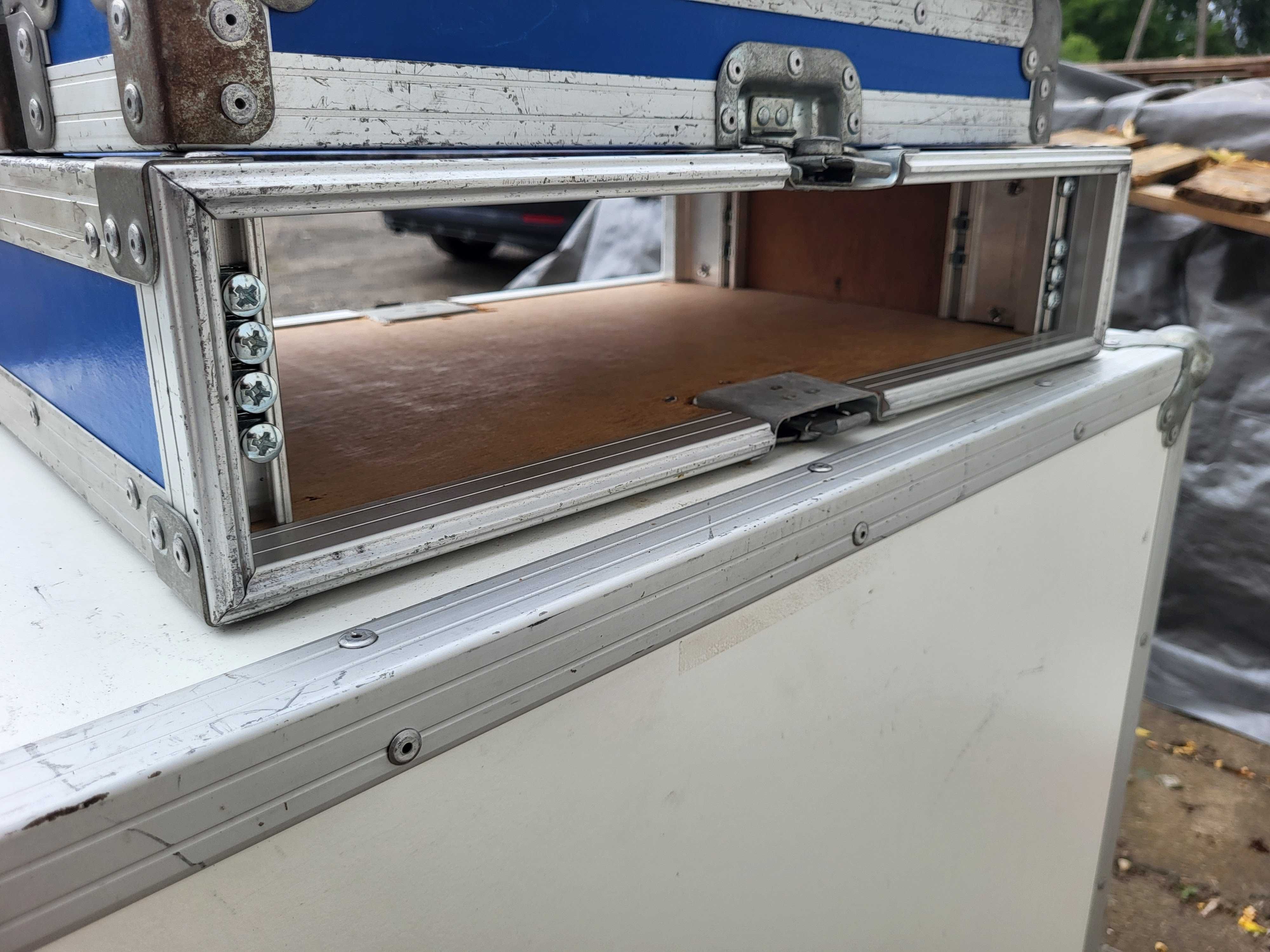 RACK 2U 2x szyna 31cm pomiędzy case  flightcase, kejs FAKTURA