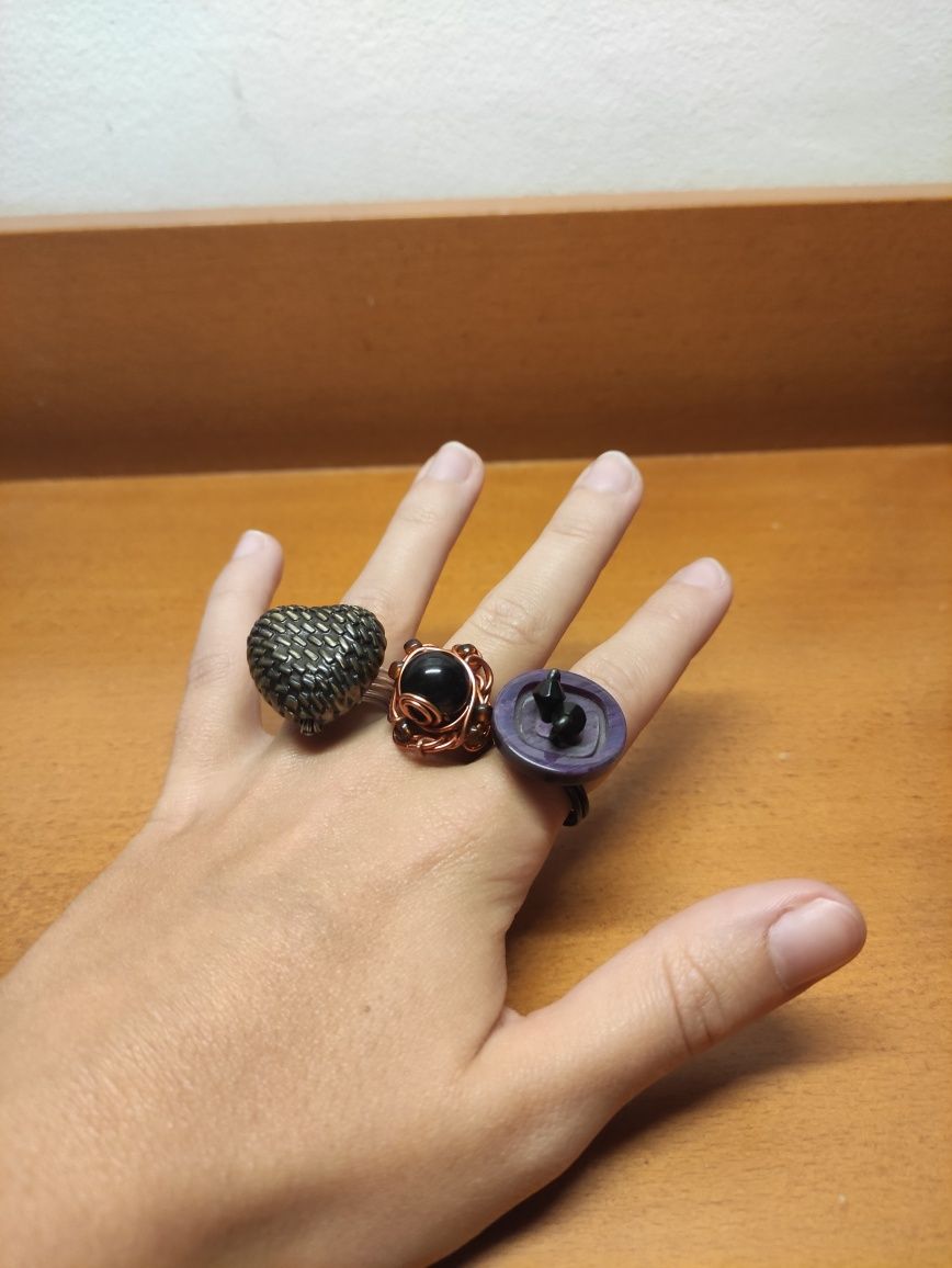 6 anéis variados feitos à mão
