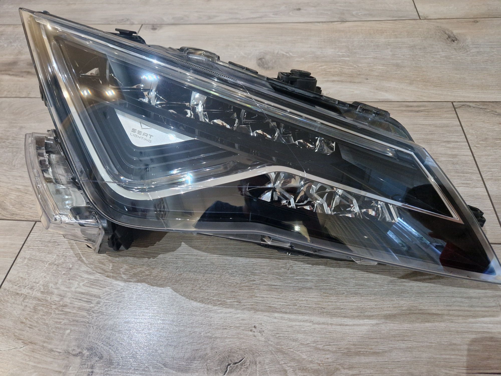 Lampa Full led Seat Leon Cupra Lift