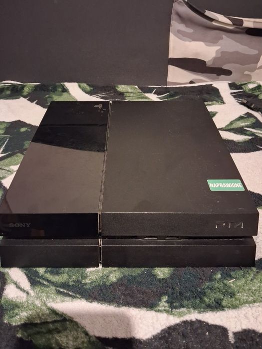 Sony PlayStation 4