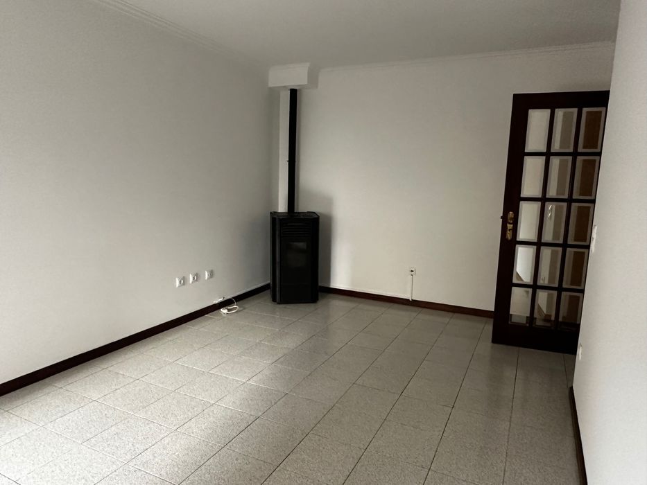 Apartamento T2 em Mafamude