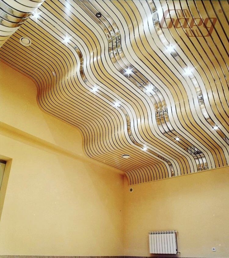 Реечные алюминиевые Подвесные потолки от производителя кафель