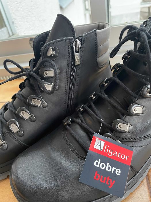 Skórzane ocieplane buty zimowe 43