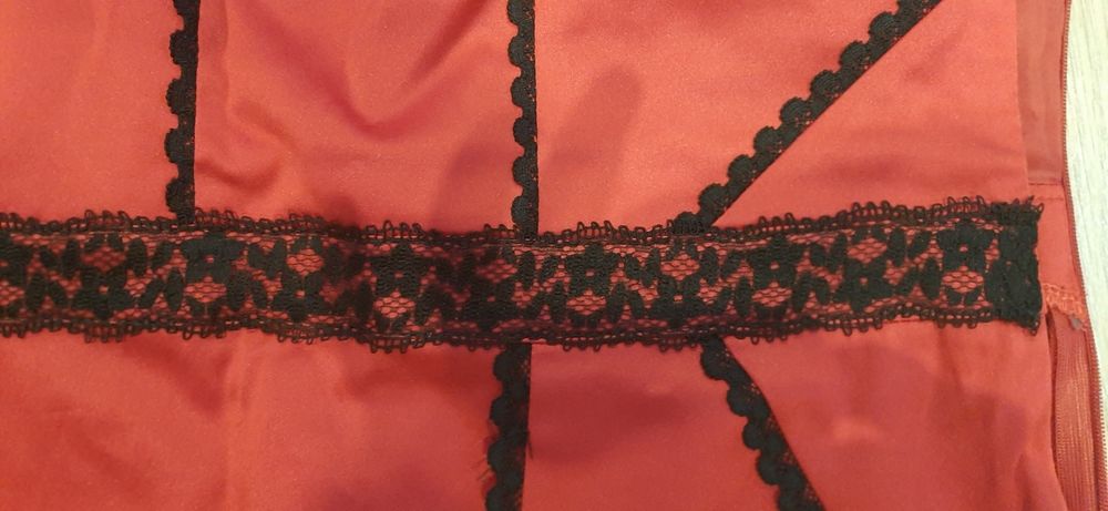 Sukienka koktajlowa czerwona XXL