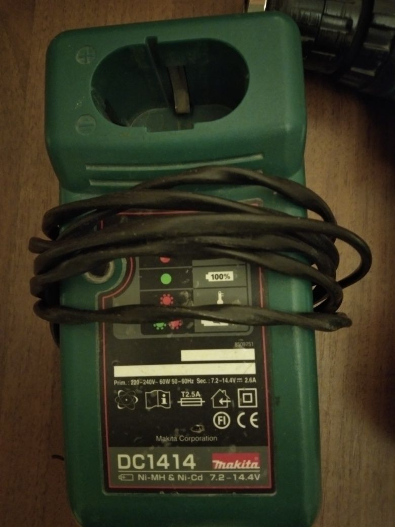 Шурупокрут Makita 6270 D, акумулятор12V 2.0Ah, зарядне