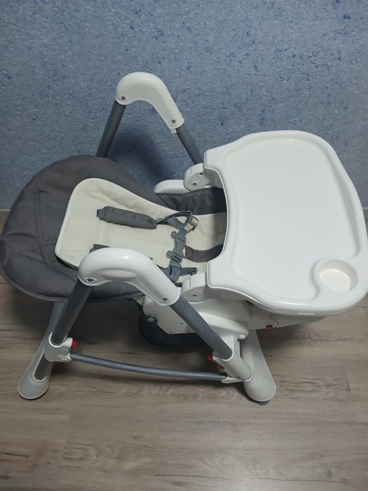 Стілець для годування