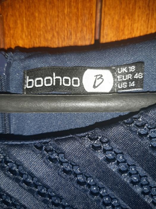 Платье boohoo бу