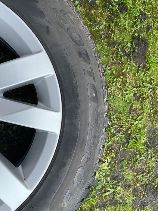 Шини.  215/60/16