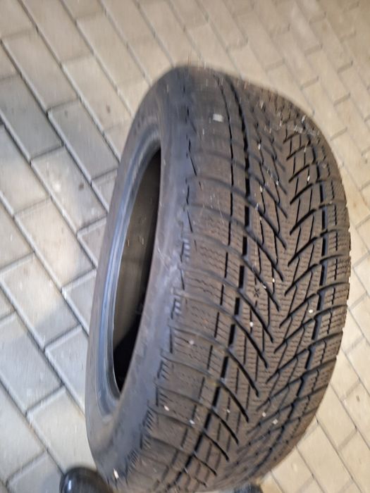Opony zimowe 205/55/16 Pirelli i Goodyear