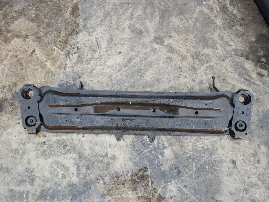 Траверса балка АКПП лапа suzuki grand vitara