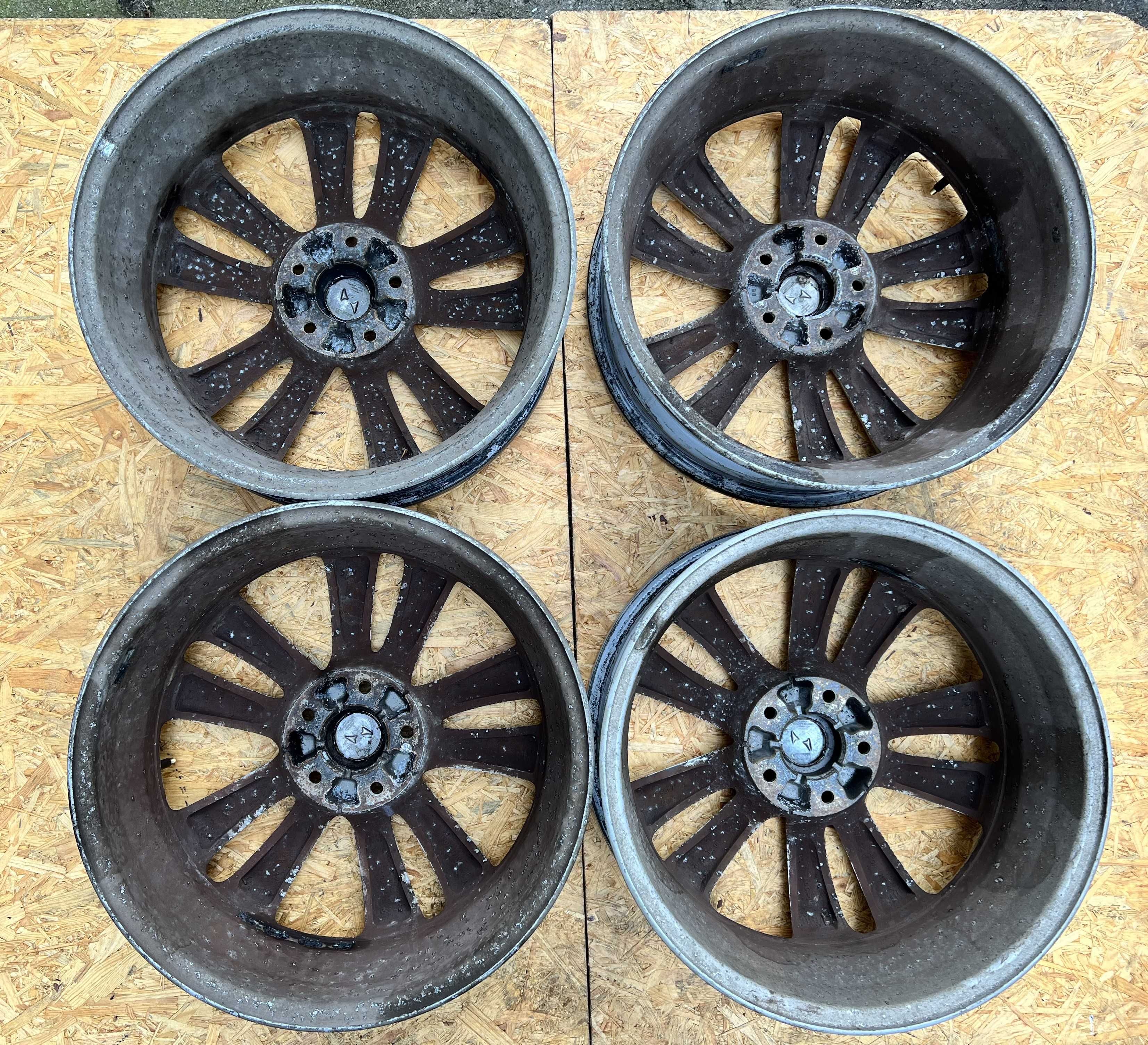 Hyundai IX 35 Felgi aluminiowe 18 6,5Jx18 OFF SET 48 KOMPLET Oryginał