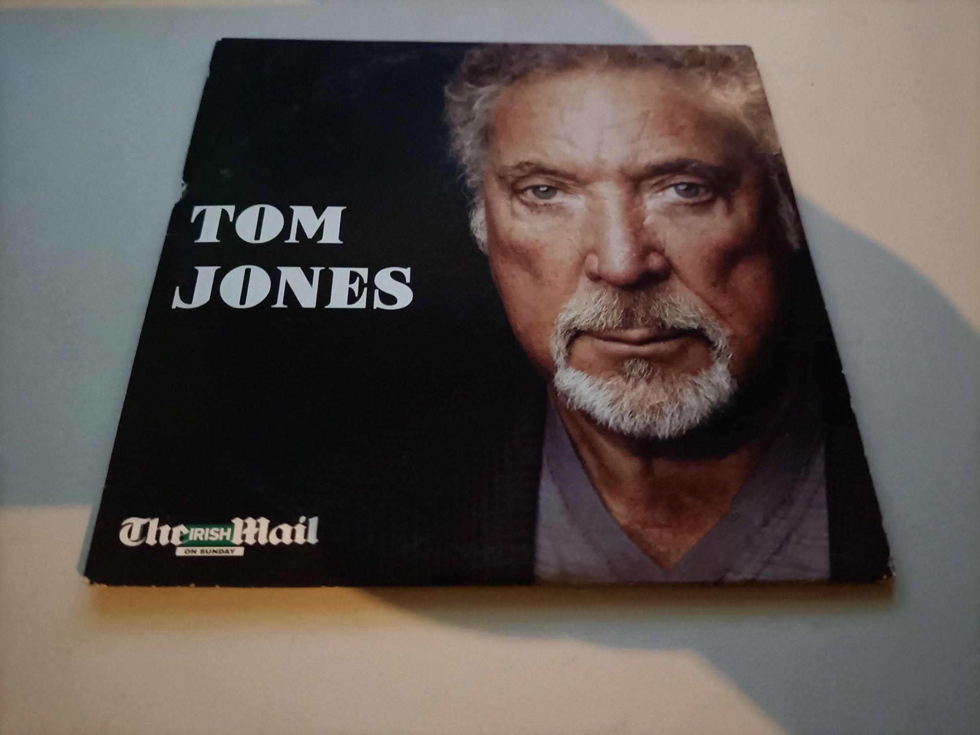 Tom Jones Praise&Blame