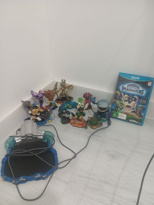 Skylandrs wii u  + bonecos extras