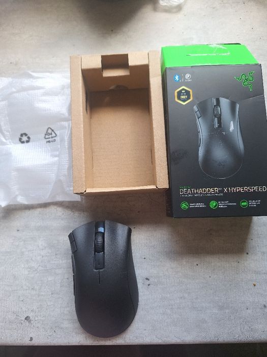 Bezprzewodowa mysz gamingowa Razer DeathAdder V2 X HyperSpeed.