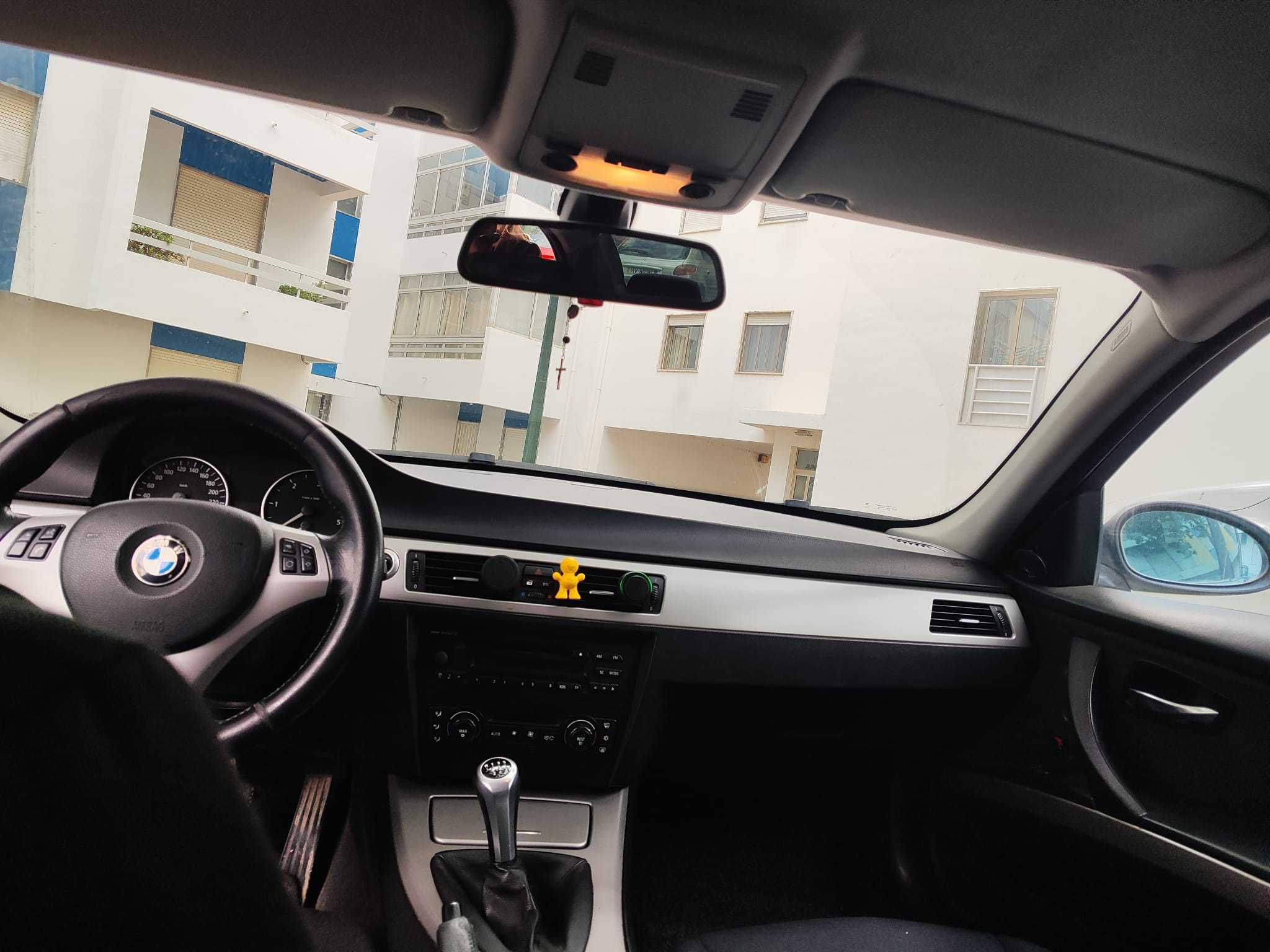 Vendo BMW E90 320D