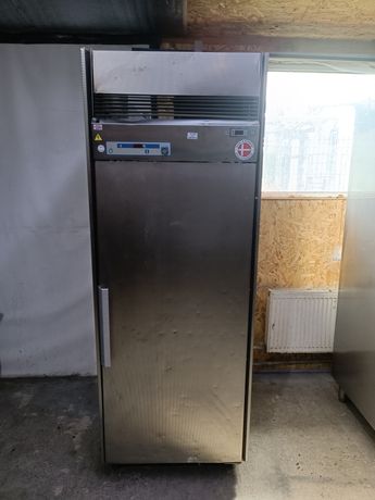Холодильник професійний 930л Gram Данія