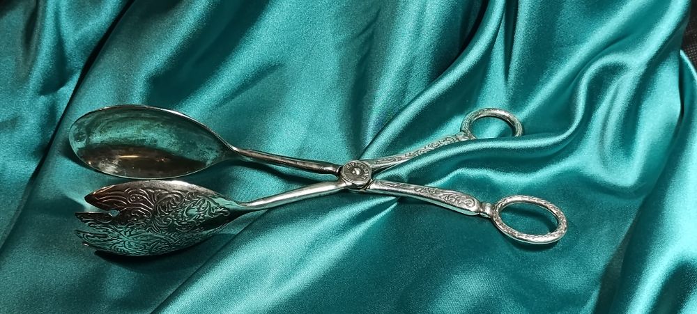 Щипцы десертные посеребренные