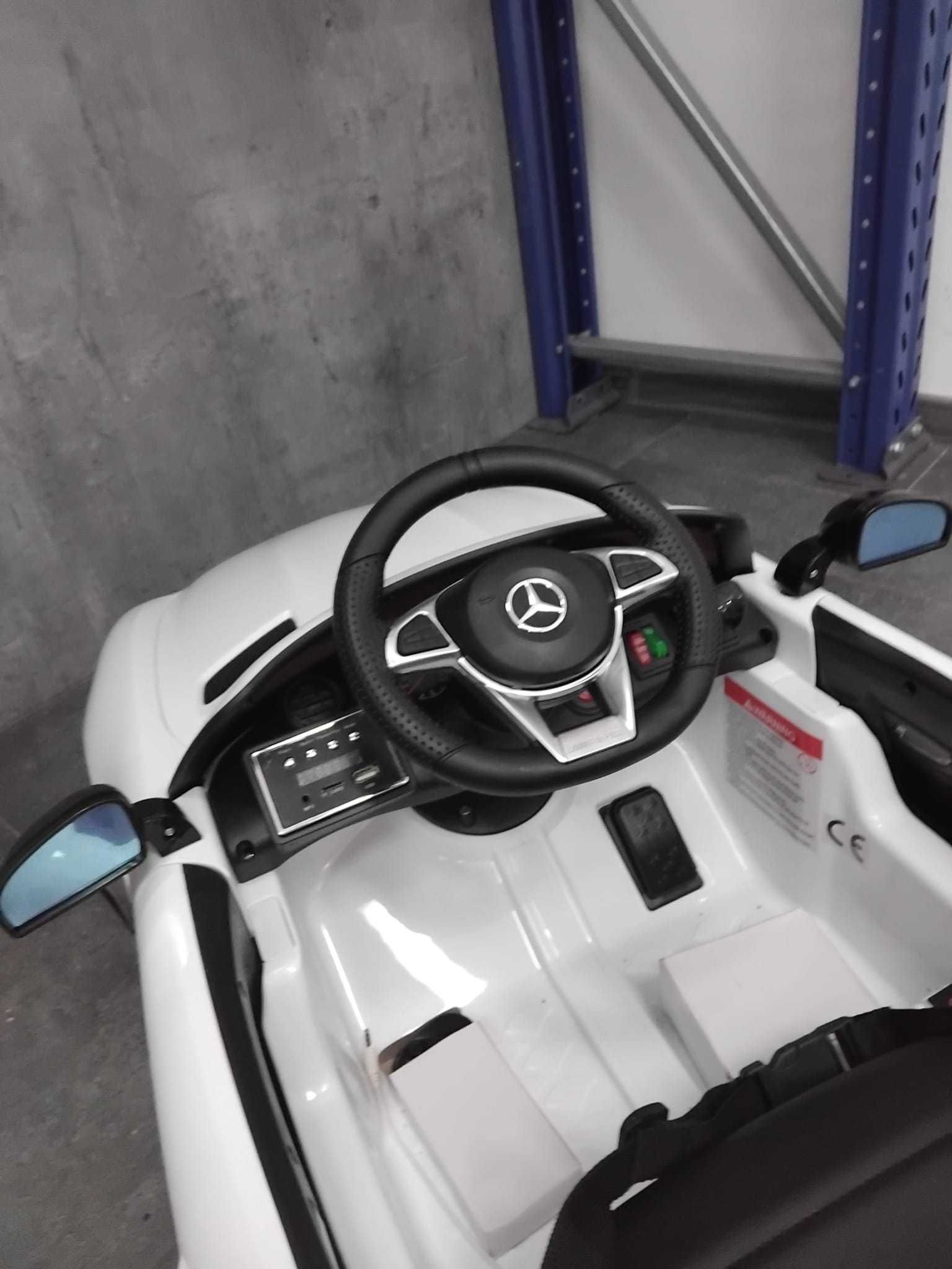 Autko na  akumulator Mercedes AMG GT-R Pilot Duże Dla Dziecka 12V