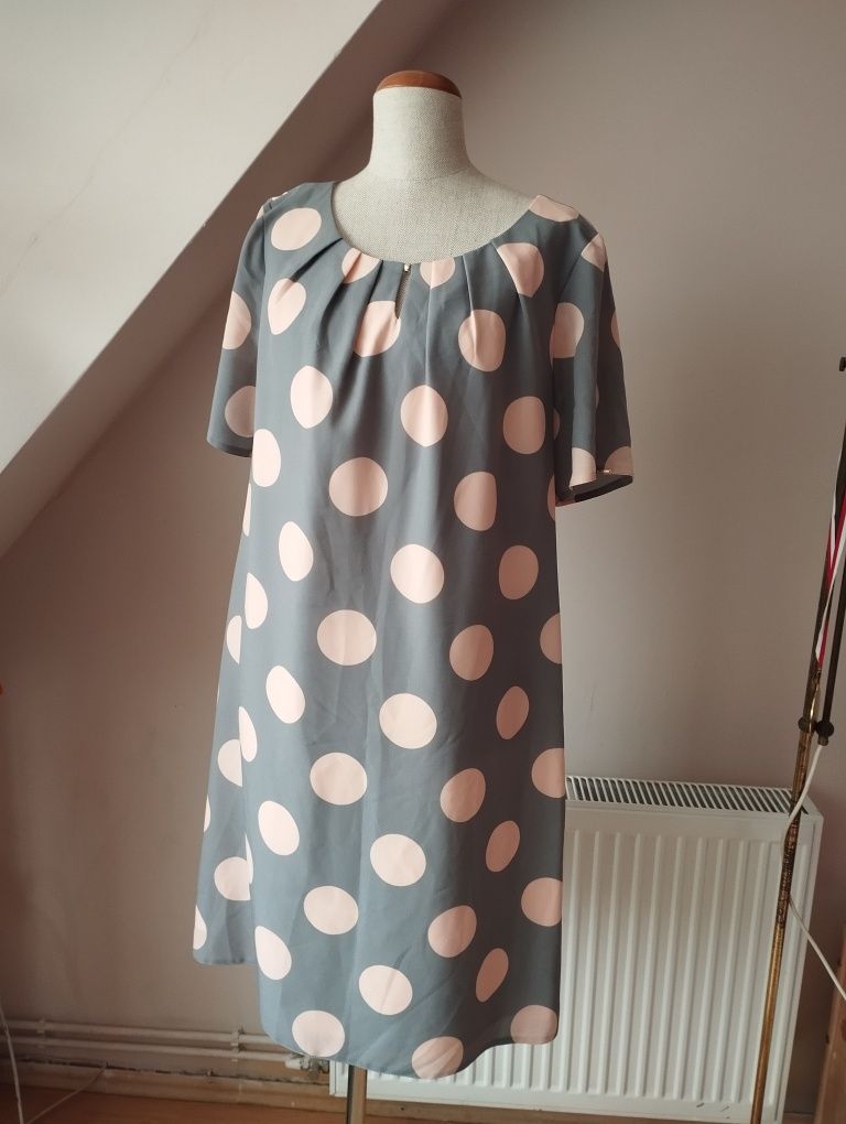 Ładna sukienka w grochy retro style M
