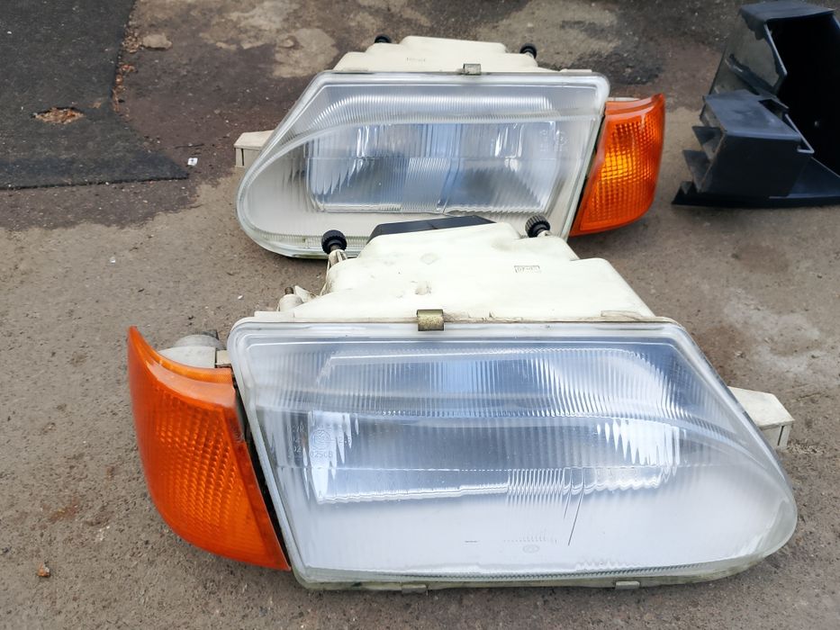 Фара передняя ВАЗ 2115