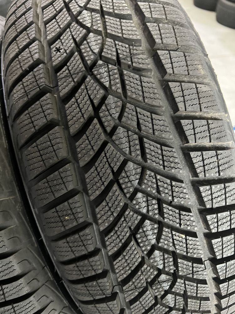 215/60/16 R16 Goodyear Ultra Grip Perfomance GEN1 4шт новые зима