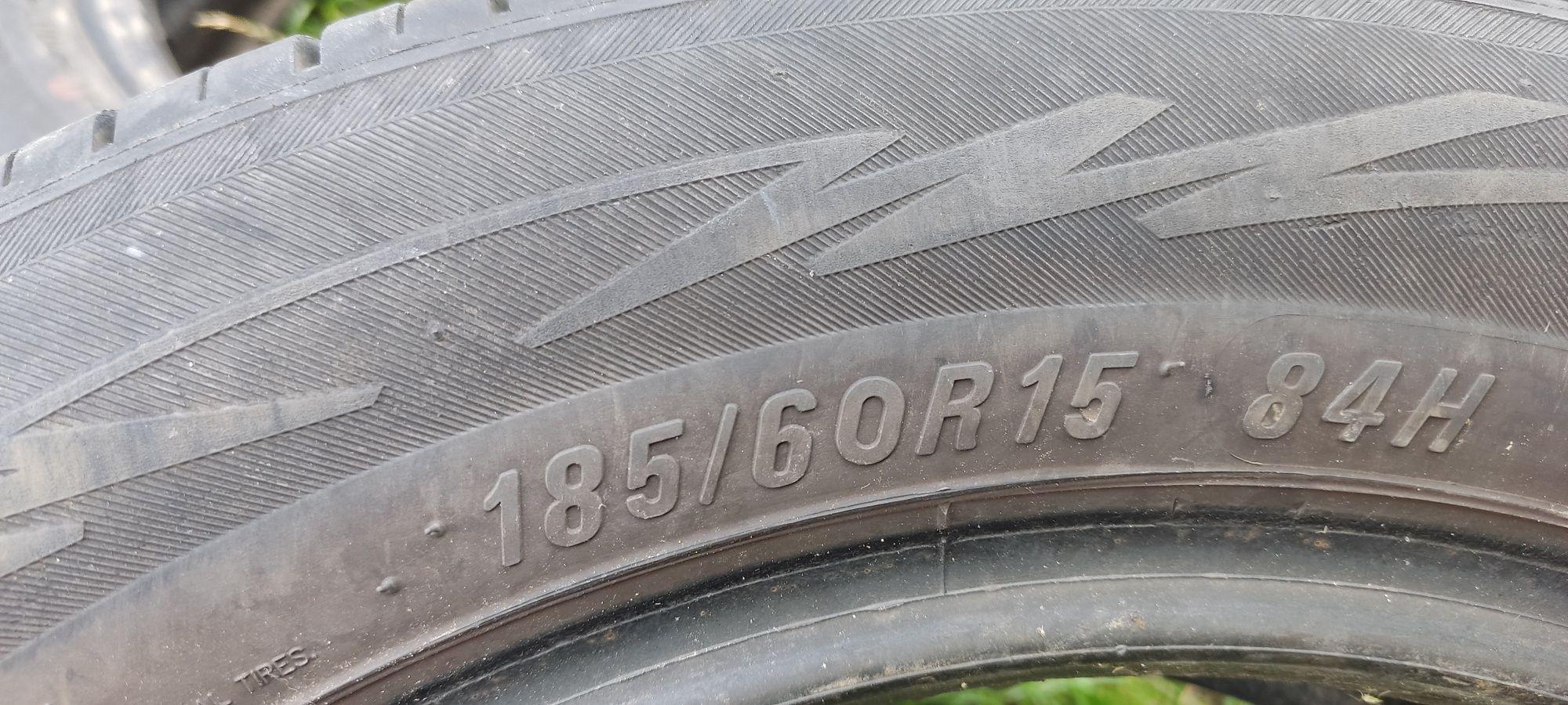 2szt opony 185 60r15 jak nowe 7-7,5mm
