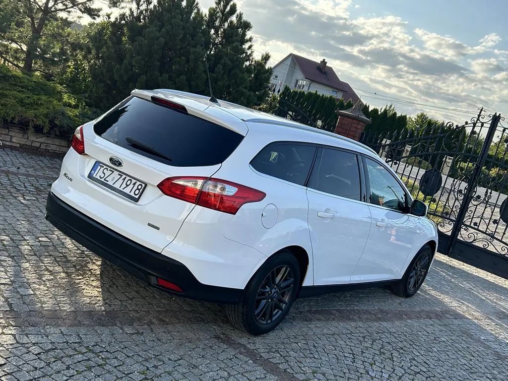 Ford Focus Stan idealny, Bez wkładu, Titanium, Alufelgi