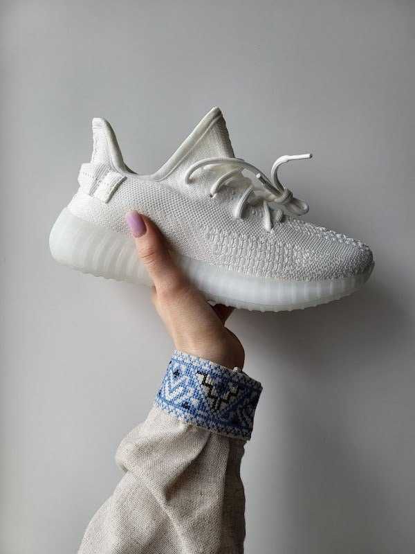 Жіночі кросівки Adidas Yeezy Boost білий  D404 ХІТ