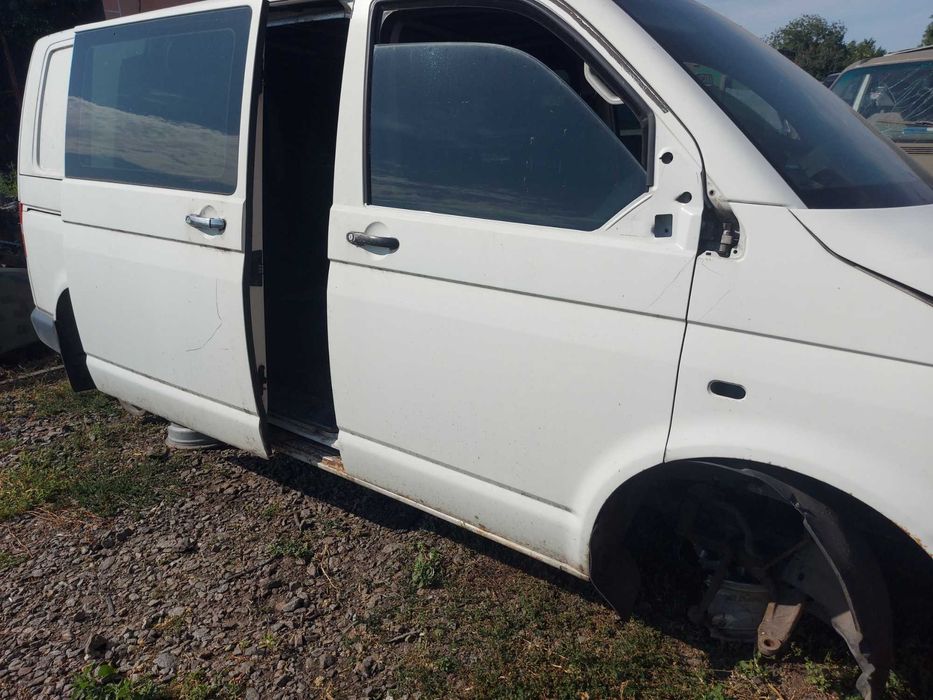 Volkswagen Т5 Фольцваген.Т5    Двері. Крила.