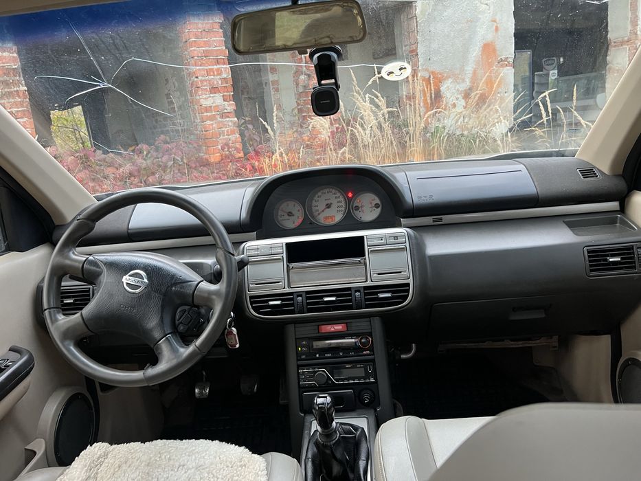 Nissan Xtrail 2.2дизель 4х4
