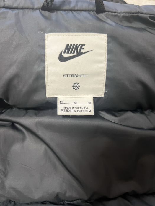 Куртка Nike stormfit