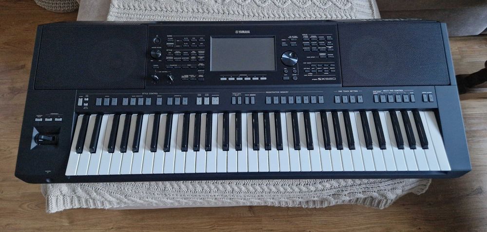 Yamaha PSR SX920 - Stan idealny!
