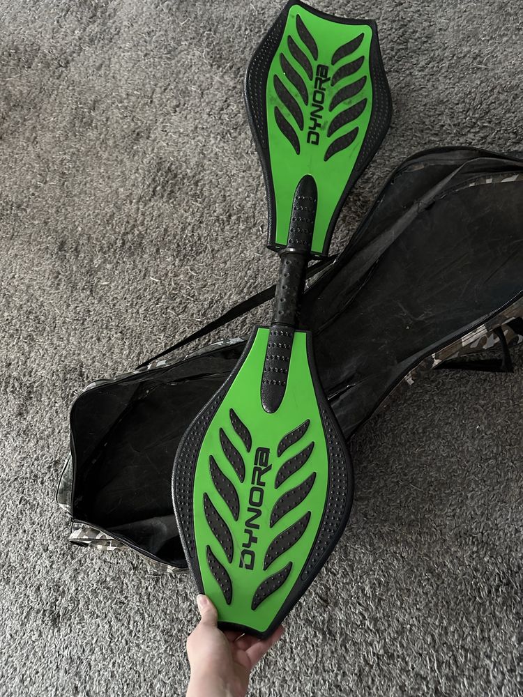 Deskorolka waveboard Dynora z pokrowcem