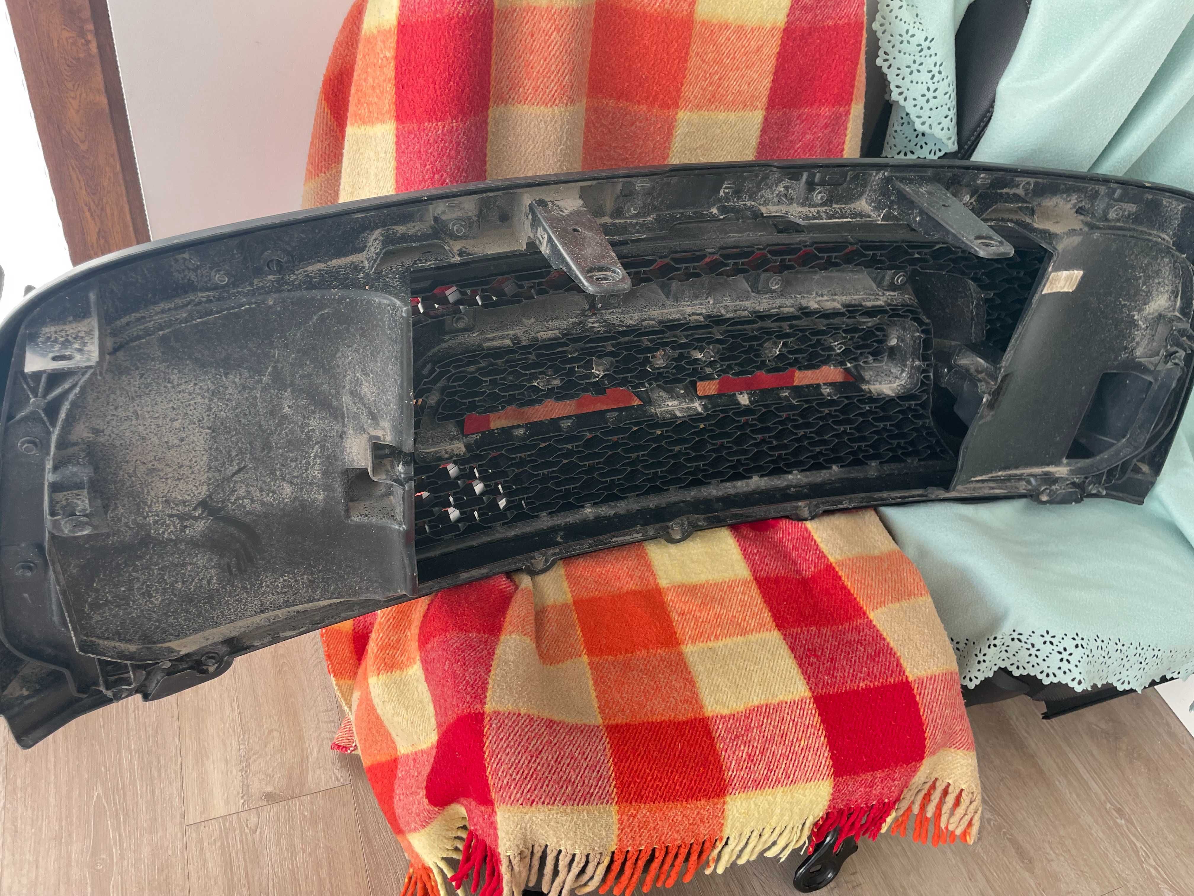 Ram 1500 DS Rebel.Grill atrapa chłodnicy. Oryginał!