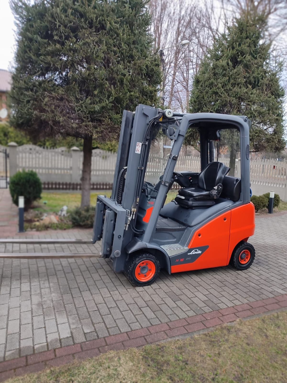 Linde H16 z 2015r Triplex przesuw Pozycjoner wózek widłowy widlak