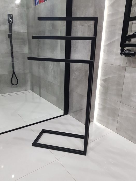 Łazienkowy wieszak na ręczniki stojak LOFT